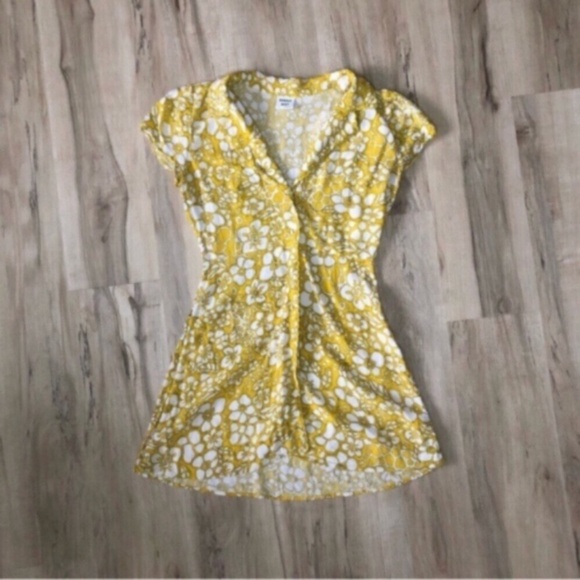 Sunday Best Yellow V-Neck Button Up Sundress - Picture 1 of 10